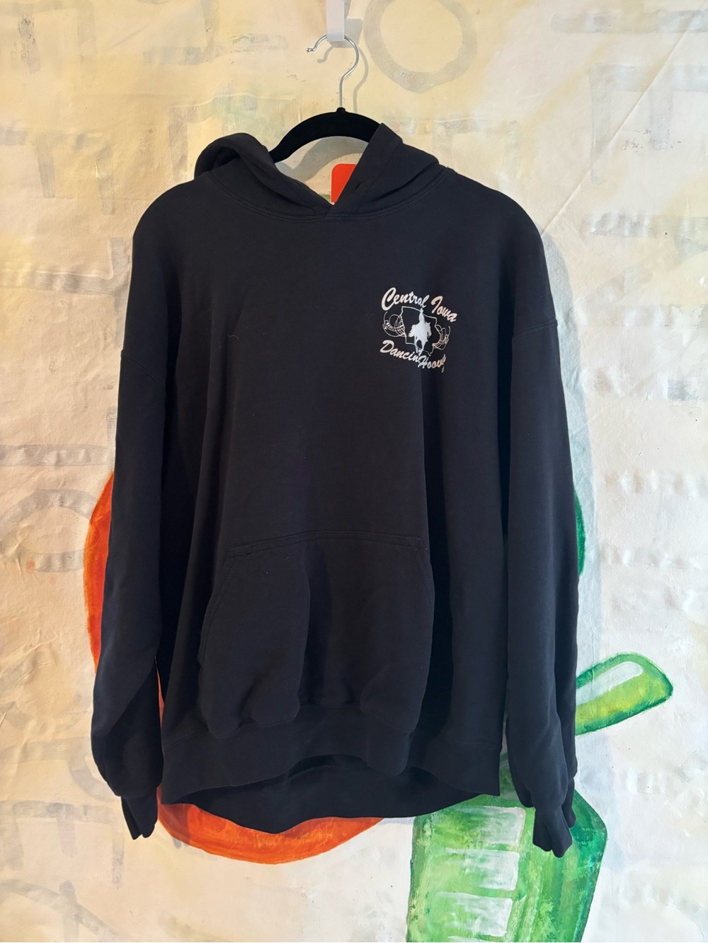 VTG Dancing Hooves Horse Sweatshirt - Black